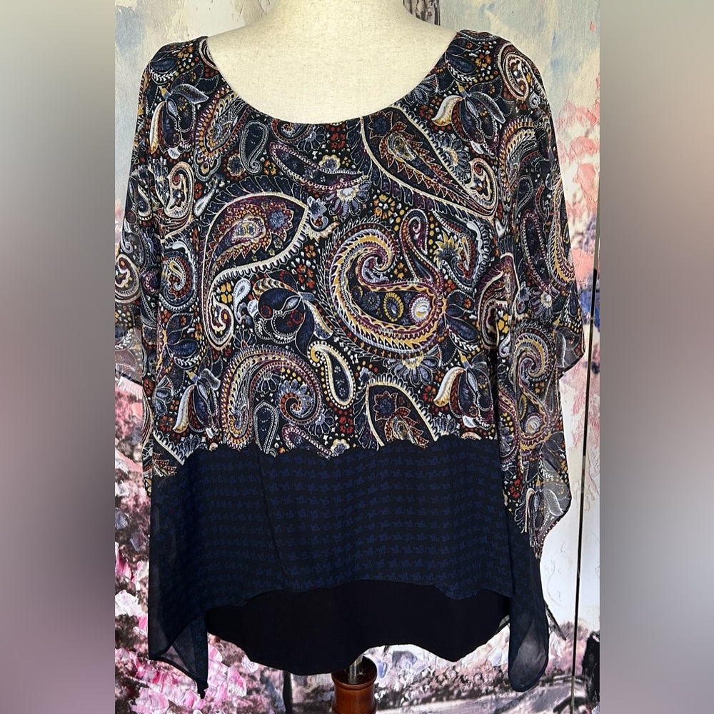 I.N. Studio - Paisley Poncho Top. Size 1X.